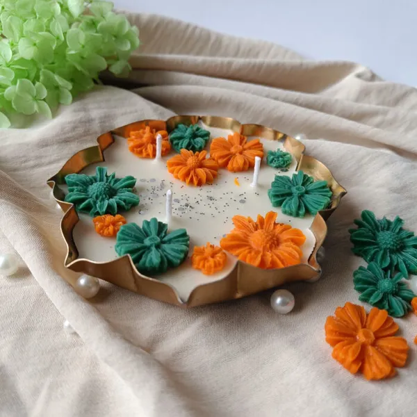 Tiranga_Urli_Candle_With_Rose_Aroma_A_Symbol_Of_Elegance_And_Patriotism_Candle