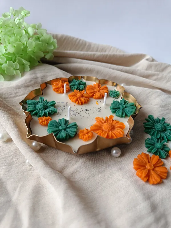 Tiranga_Urli_Candle_With_Rose_Aroma_A_Symbol_Of_Elegance_And_Patriotism_Candle
