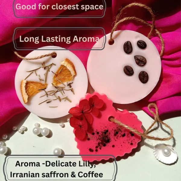 Scented_Wax_Sachet_For_Wardrobe_Fresheners_For_Clothes_Set_Of_3_Candle