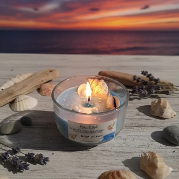 Deep_Ocean_Candle_With_Aqua_Wave_Aroma_And_Real_Sea_Shell_Candle