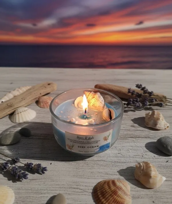 Deep_Ocean_Candle_With_Aqua_Wave_Aroma_And_Real_Sea_Shell_Candle