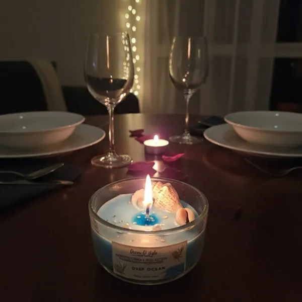 Deep_Ocean_Candle_With_Aqua_Wave_Aroma_And_Real_Sea_Shell_Candle