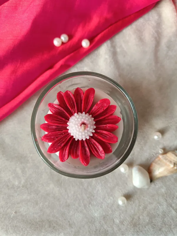 Daisy_Flower_Red_Candle_Rose_Aroma_Candle