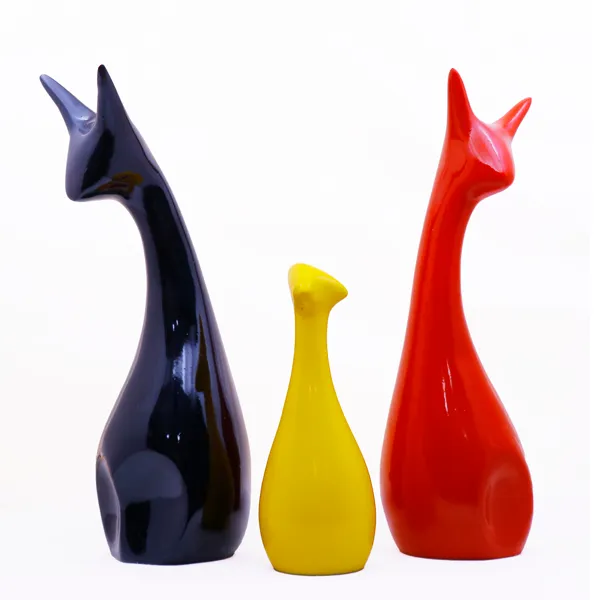 Lucky_Deer_Family_Showpiece_Set_Of_3_For_Home_Decor_Multicolor_Polyresin_10_Inch
