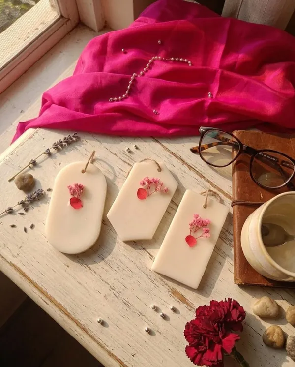 Air_Freshener_Wax_Bar_Scented_Sachet_Drawers_Wardrobe_Car_Racks_Pack_Of_3_Candle