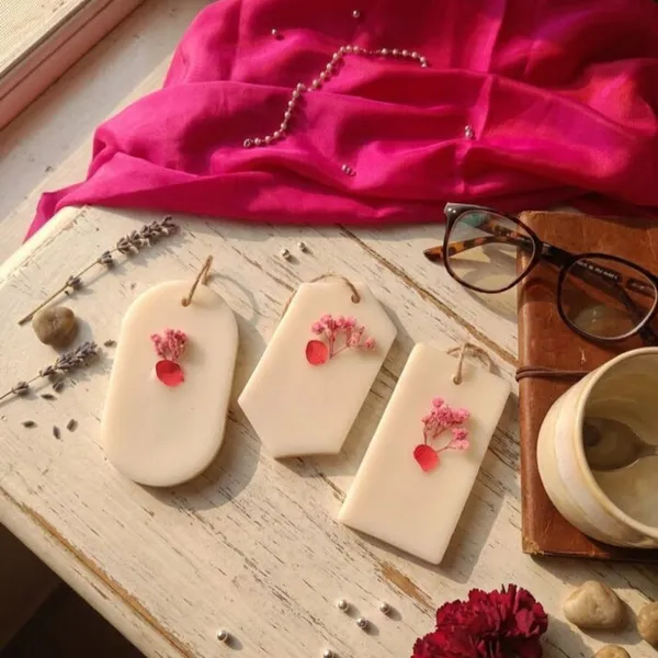 Air_Freshener_Wax_Bar_Scented_Sachet_Drawers_Wardrobe_Car_Racks_Pack_Of_3_Candle