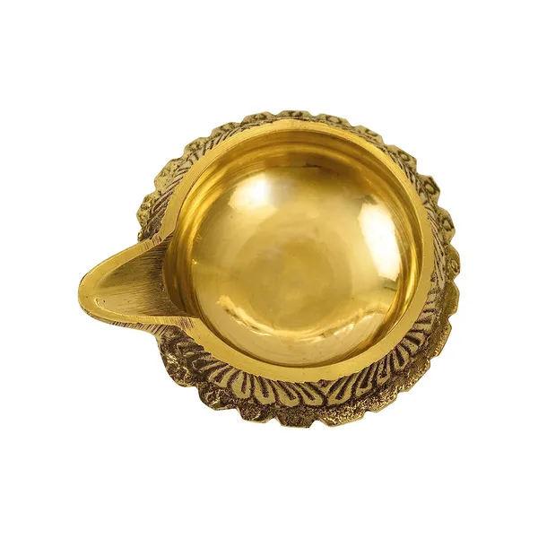 Traditional_Brass_Diya_For_Puja_Set_Of_2