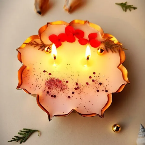 Red_Rose_Aroma_Candle_With_Christmas_Theme_Candle