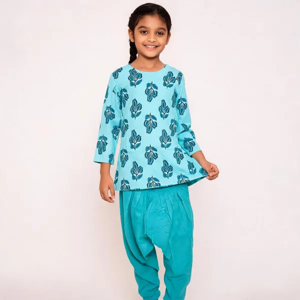Turquoise_Floral_Cotton_Straight_Kurta_Cord_Set_For_Women_&_Girls