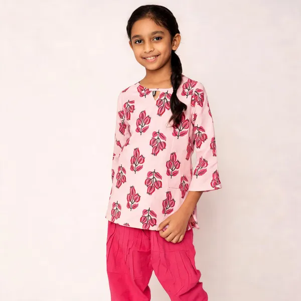 Pink_Floral_Cotton_Straight_Kurta_Cord_Set_For_Women_&_Girls