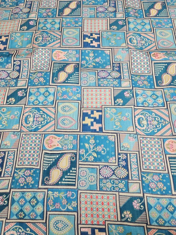 Jaquard_Position_Print_On_Dola_Silk_Fabric