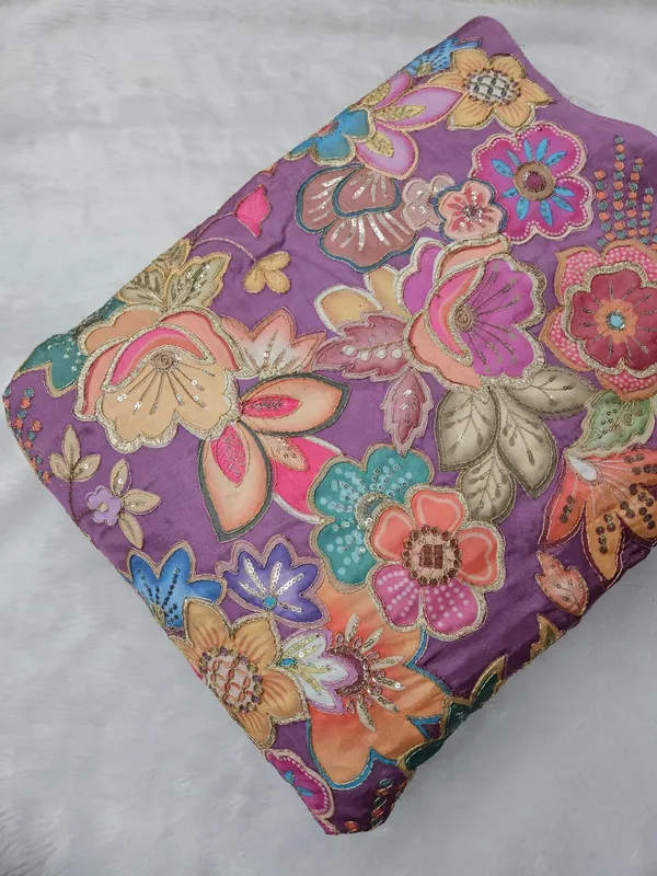Floral_Position_Print_On_Soft_D_Crepe_Fabric