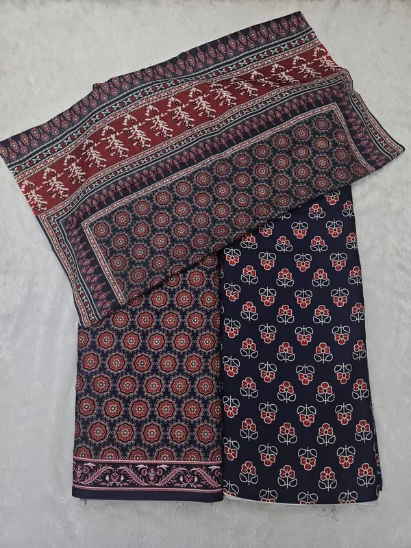 Digital_Print_3pc_On_Cambric_Cotton_Fabric