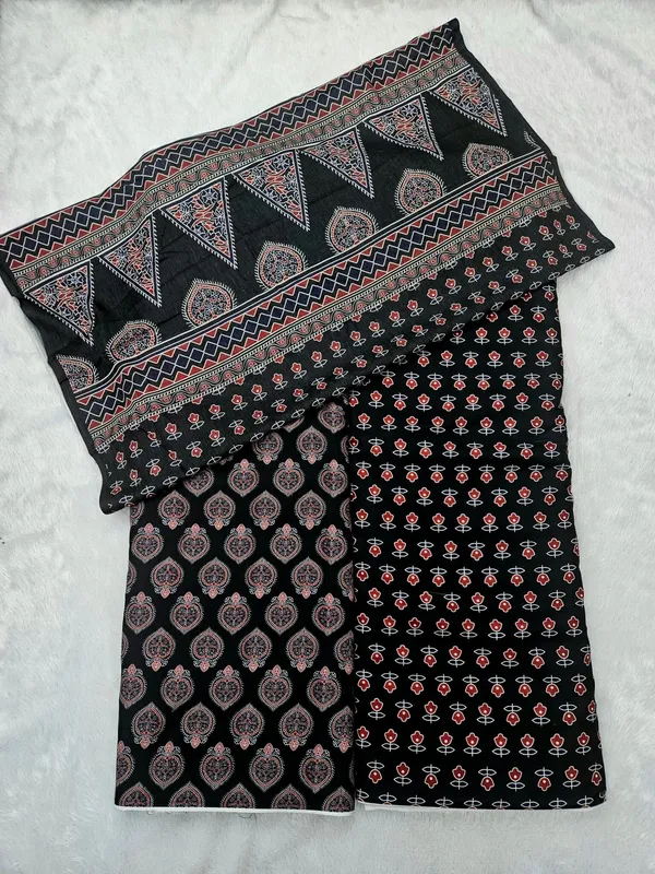Black_Digital_Print_3pc_On_Cambric_Cotton_Fabric