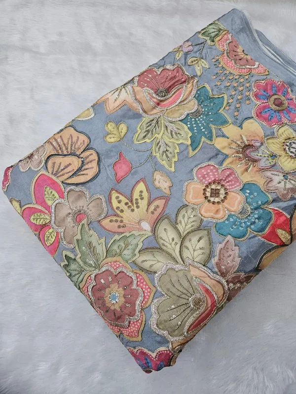 Floral_Position_Print_On_Soft_D_Crepe_Fabric