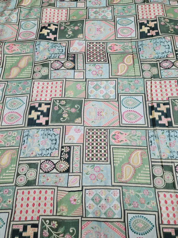 Jaquard_Position_Print_On_Dola_Silk_Fabric