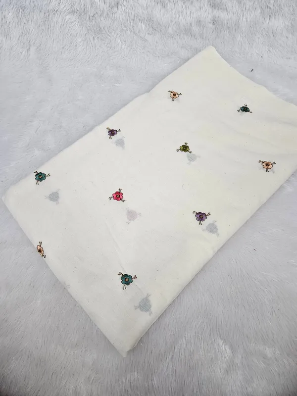 Multi_Thread_Butti_On_Dyeable_Kora_Cotton