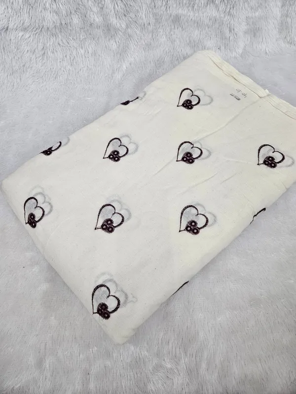 Heart_Thread_Embroidery_On_Dyeable_Kora_Cotton