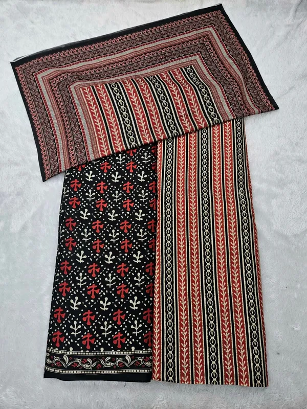 Digital_Print_3pc_On_Cambric_Cotton_Fabric