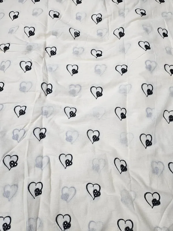 Heart_Thread_Embroidery_On_Dyeable_Kora_Cotton