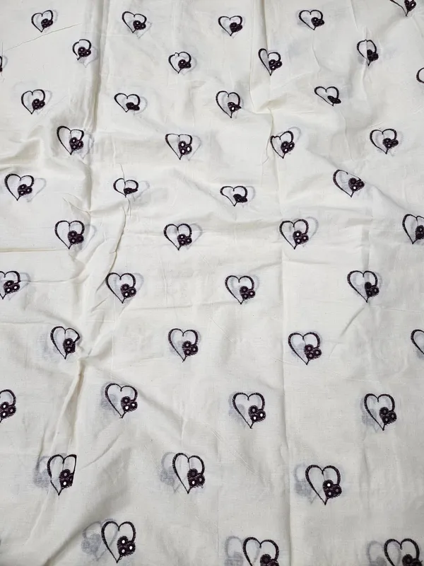 Heart_Thread_Embroidery_On_Dyeable_Kora_Cotton