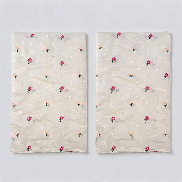 Cream_Flower_Thread_Embroidery_On_Mul_Chanderi_Fabric
