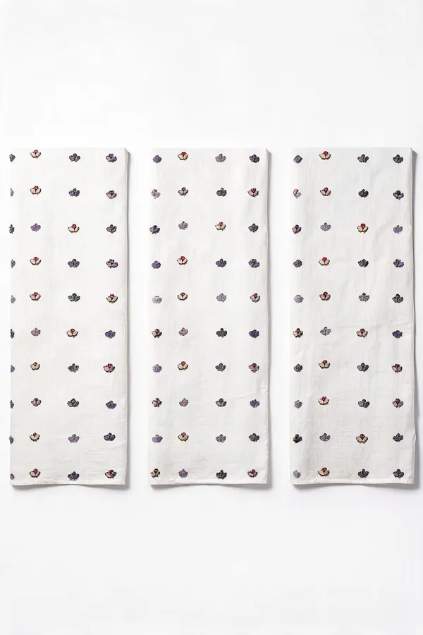Multi_Thread_Butti_On_Dyeable_Kora_Cotton_Fabric