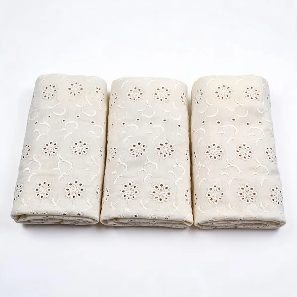 Cream_Floral_Plain_Hakoba_Fabric
