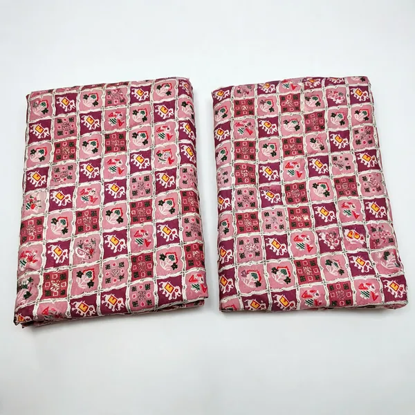 Onion_Patola_Position_Print_On_D_Crepe_Fabric