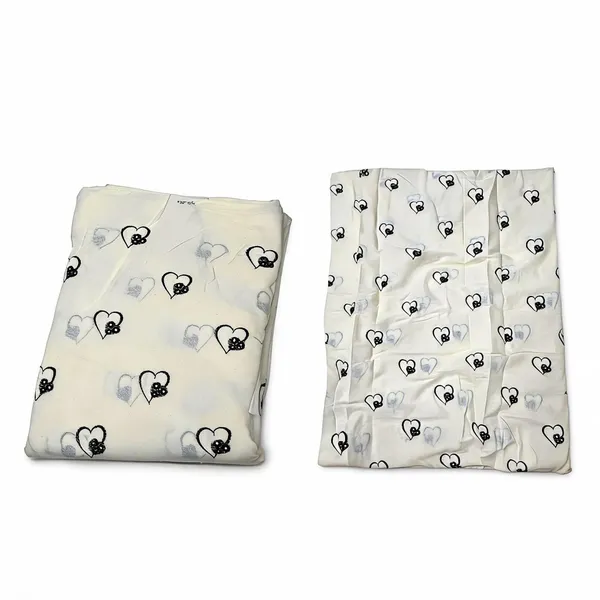 Heart_Thread_Embroidery_On_Dyeable_Kora_Cotton_Fabric