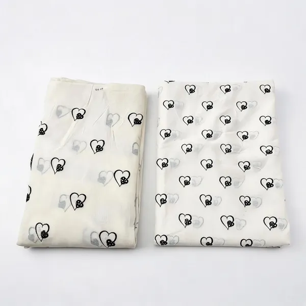 Heart_Thread_Embroidery_On_Dyeable_Kora_Cotton_Fabric