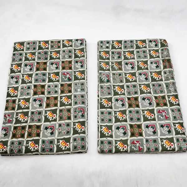 Green_Patola_Position_Print_On_D_Crepe_Fabric