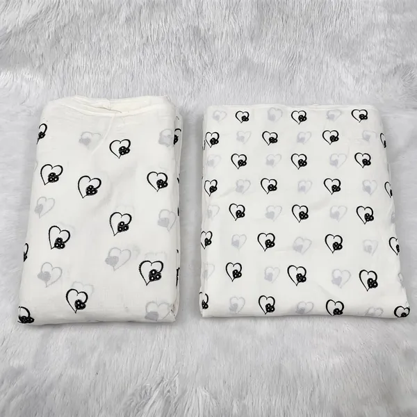 Heart_Thread_Embroidery_On_Dyeable_Kora_Cotton_Fabric