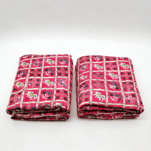 Pink_Patola_Position_Print_On_D_Crepe_Fabric