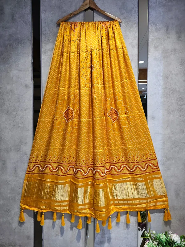 Multicolor_Modal_Silk_Designer_Dupatta_For_Women