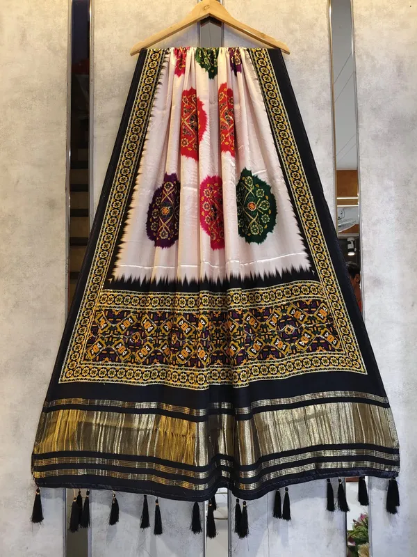 Multicolor_Modal_Silk_Designer_Dupatta_For_Women