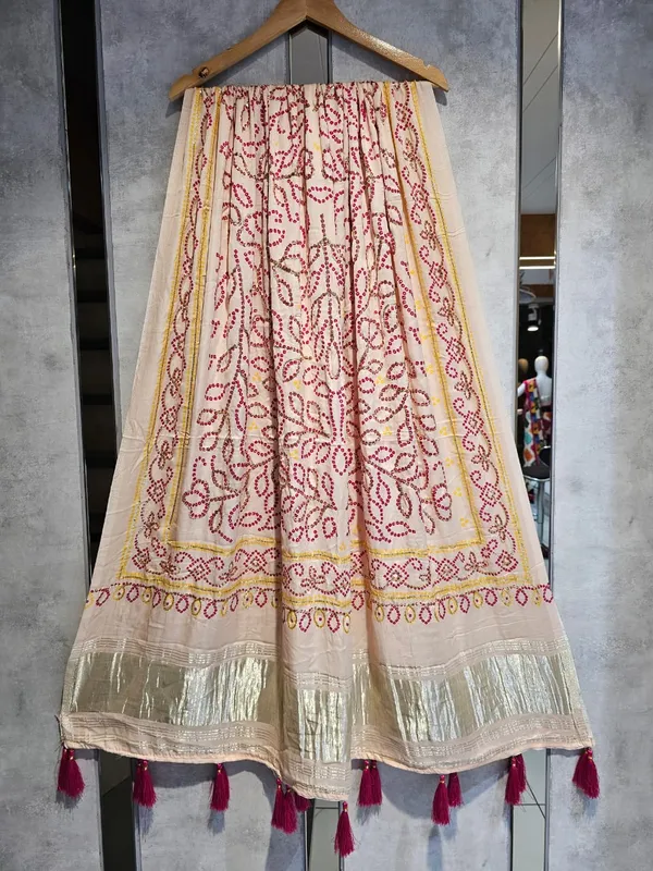 Multicolor_Modal_Silk_Designer_Dupatta_For_Women