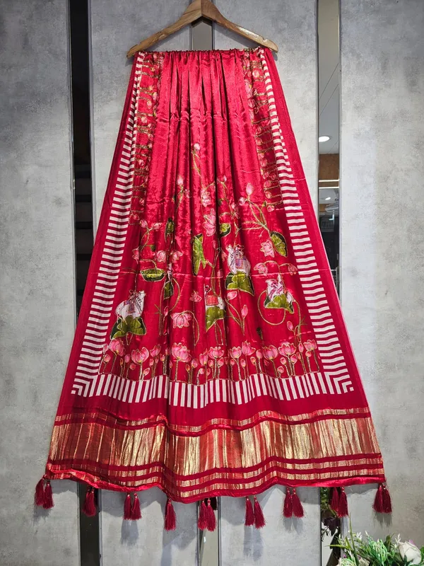 Multicolor_Modal_Silk_Designer_Dupatta_For_Women
