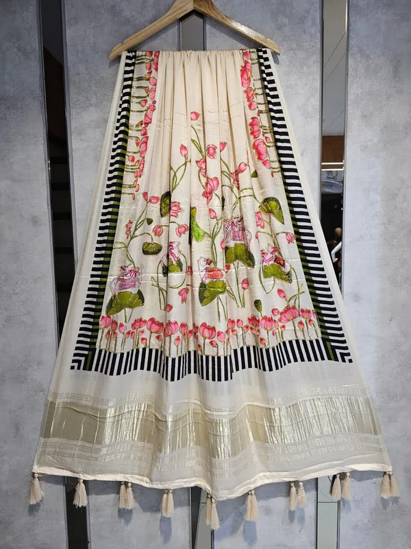 Multicolor_Modal_Silk_Designer_Dupatta_For_Women