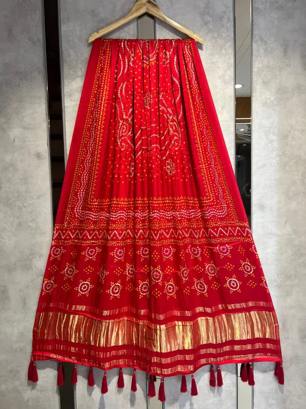 Multicolor_Modal_Silk_Designer_Dupatta_For_Women