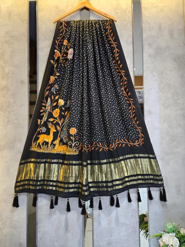 Multicolor_Modal_Silk_Designer_Dupatta_For_Women