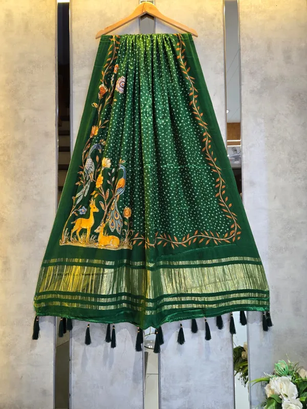 Multicolor_Modal_Silk_Designer_Dupatta_For_Women