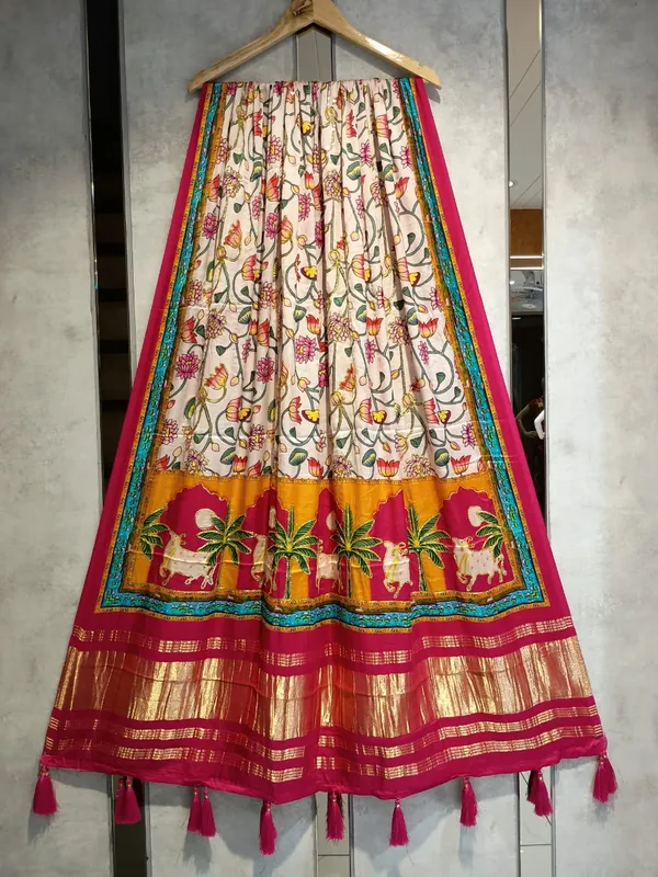 Multicolor_Modal_Silk_Designer_Dupatta_For_Women