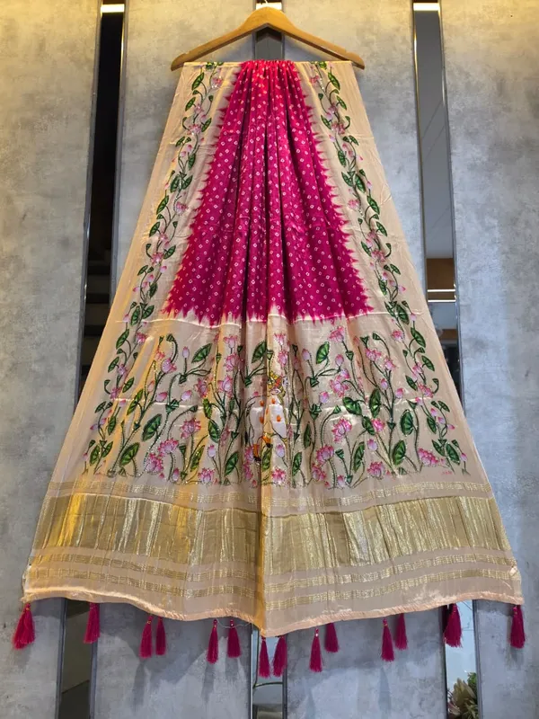 Multicolor_Modal_Silk_Designer_Dupatta_For_Women