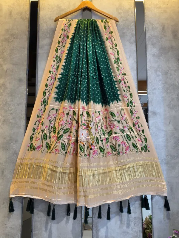 Multicolor_Modal_Silk_Designer_Dupatta_For_Women