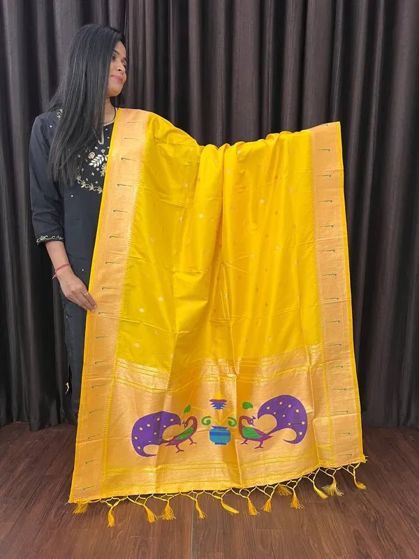 Multicolor_Silk_Designer_Dupatta_For_Women