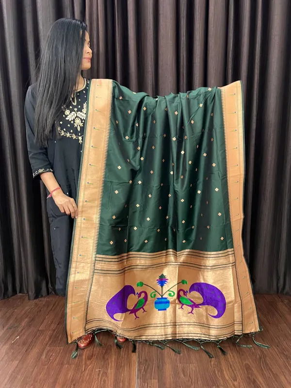 Multicolor_Silk_Designer_Dupatta_For_Women