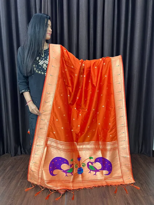 Multicolor_Silk_Designer_Dupatta_For_Women