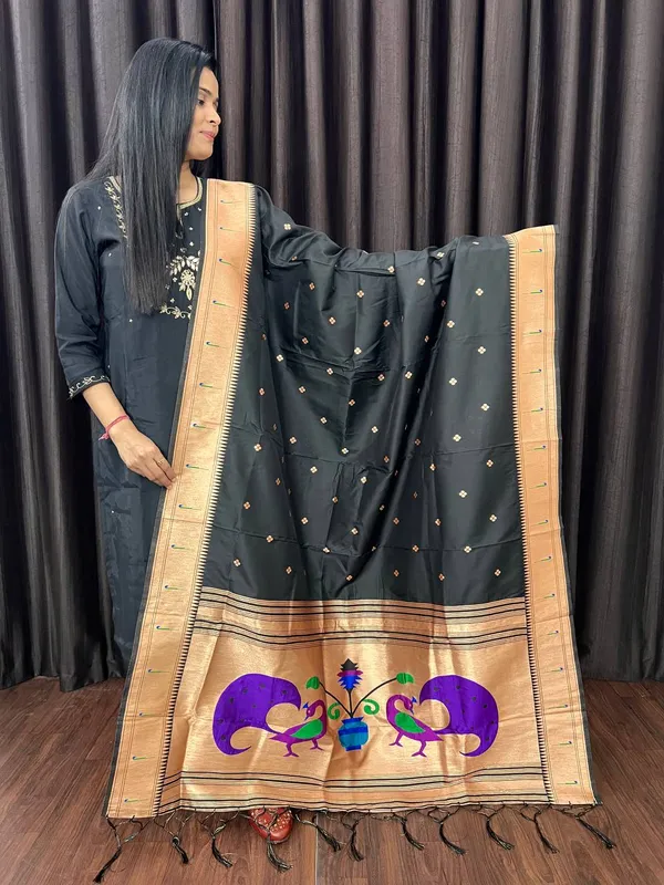 Multicolor_Silk_Designer_Dupatta_For_Women