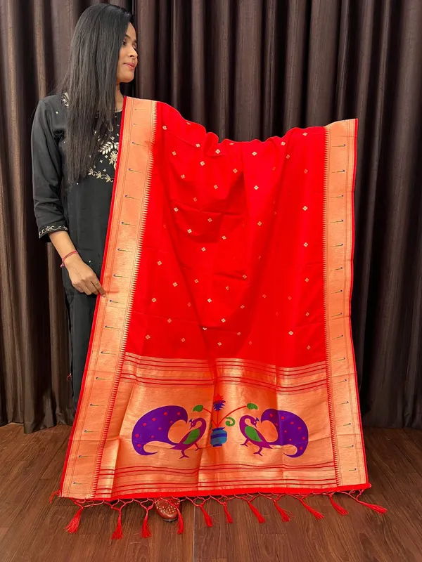 Multicolor_Silk_Designer_Dupatta_For_Women